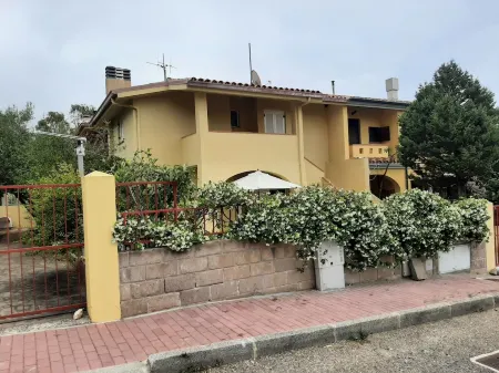 Cozy apartment with veranda CIN IT091017C2000P7610