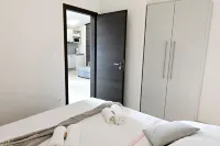 NOA2 Poreč-Tar apartment with pool, balcony, games room, Wi-Fi, barbeque