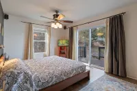 Beautiful spacious lake front home in quiet cove with dock