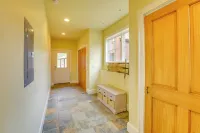 CB Trailhouse - Walk to Meridian Lake! - Bars