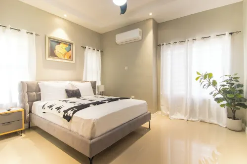 LnD Villa! Lovely gated community, 24 hrs security, amazing view, and pool