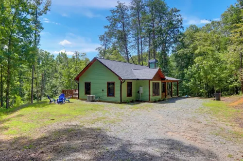 Mccaysville Cabin: Fire Pit, BBQ + More! - parking