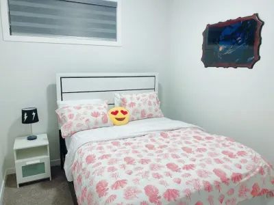 Cozy & Clean 2Bedrms (2 Queen Beds) + Free Street Parking Hotels near Mahogany Village Market
