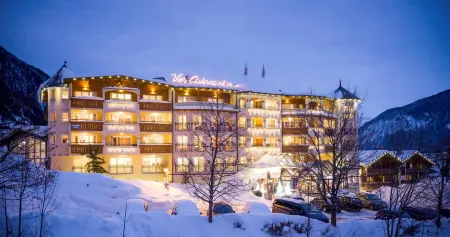 Vier Jahreszeiten Wellnessresort Achensee Отели в г. Maurach