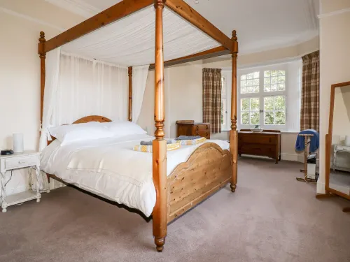 Lewarne Hotels in Forrabury and Minster