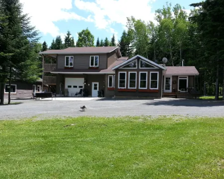 Bed and Breakfast du Repos Hotels in Restigouche County