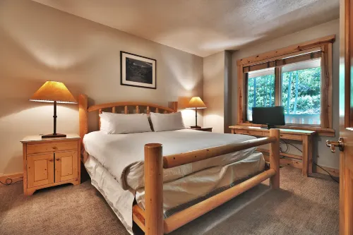 คอมสต็อก 204 คอนโด 2 ห้องนอน โดย RedAwning