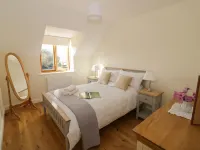 Granary Cottage Hotels in Little Kineton