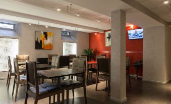 The Originals Boutique, Villa Montpensier, Pau - Housity