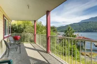Bathgate Resort and Marina - Ocean View