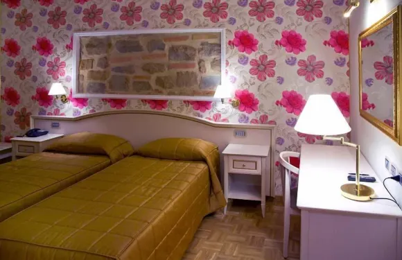 弗納日別墅酒店