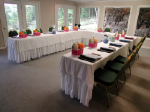 Garden Inn Bed & Breakfast at Bee Rock Hotels in Putnam County