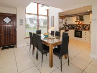 SeaSpray Cottage Hotels in Legmuckduff
