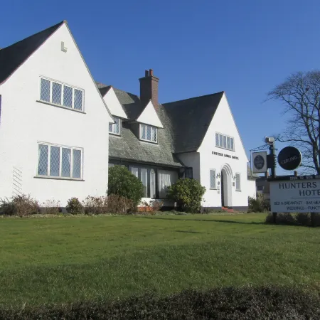 Hunters Lodge Hotel