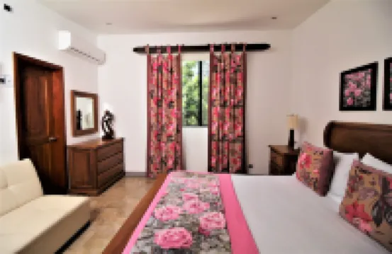 Amazilia Hotel Отели в г. 