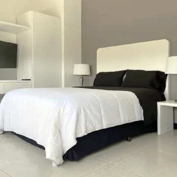 Laviu B&B Luxe Suites