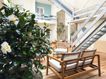 Hotel de Paris Отели в г. Ньёль-Сюр-Мер