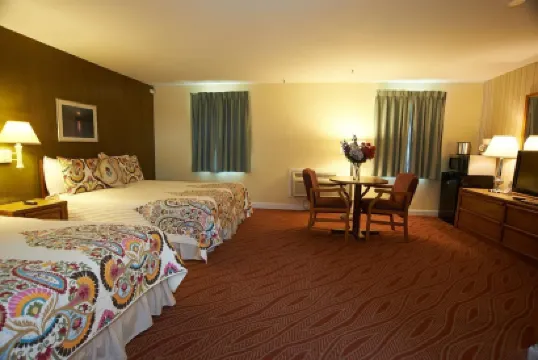 克林頓汽車旅館