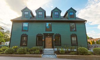 Great Island Inn - A Modern Boutique Hotel
