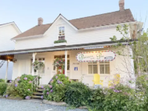Princess and the Pea Hotel Hotels in Langley Township