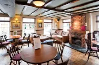 Ye Olde Talbot Hotel by Greene King Inns - sarapan