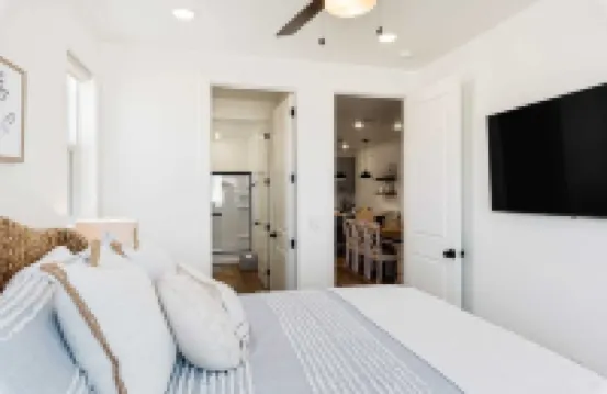 紅色遮陽篷下的錨點綠洲 #87