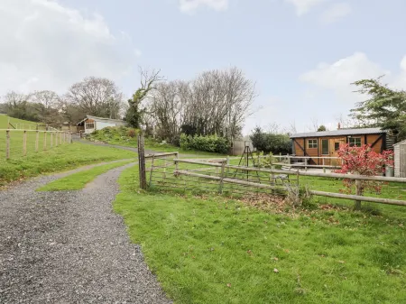 Railway Carriage Отели в г. Ллантилио Пертоли