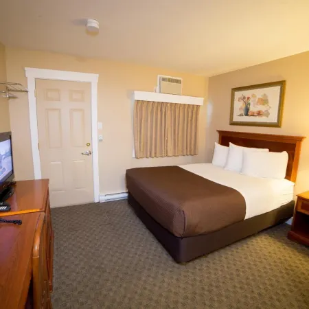 Midway Motel