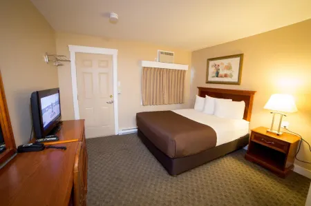 Midway Motel Отели в г. Брандон