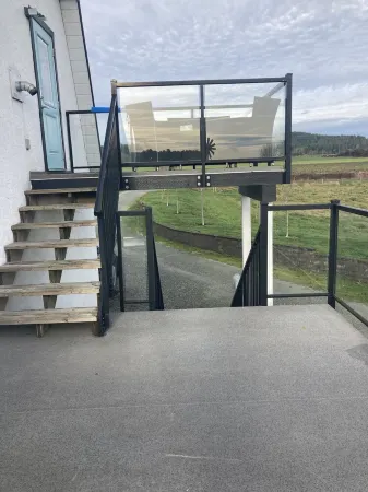 Relaxing Country Retreat close to all amenities. Great for the whole family! Отели рядом с достопримечательностью «Суорц Бэй Терминал»