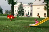 Pałac Brunów - Wellness & Spa Hotels in Boleslawiec