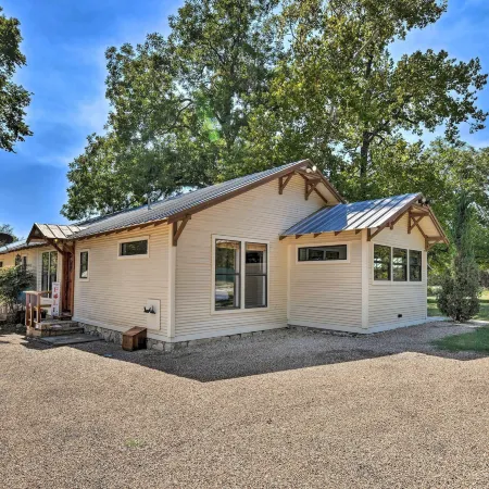 Spacious Glen Rose Home on Paluxy Riverfront