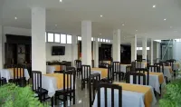 Hotel Cafe Plaza - พร้อมอาหารเช้า
