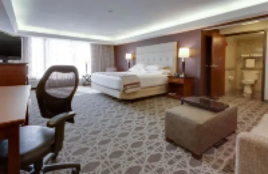 Drury Inn & Suites Overland Park Hotel di Overland Park