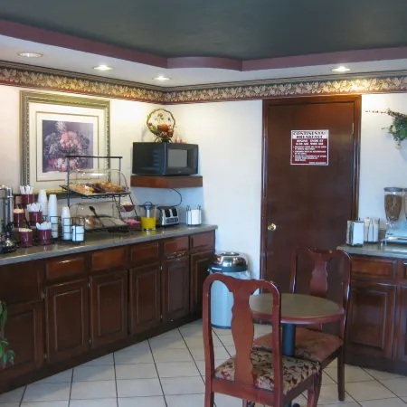 Executive Inn and Suites - Jackson