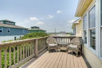 Surf City Vacation Rental - Walk to Beach - Sea View
