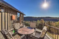 Mountain View Hideaway w/ Outdoor Fireplace! - Homestays