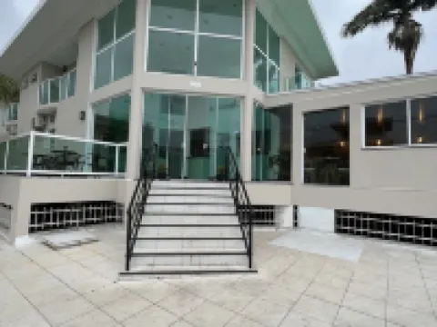 Hotel the Green Ecologic فنادق في کواروخا