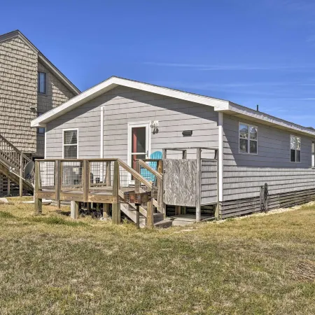 Nags Head Cottage Screened Porch, Walk to Beach!