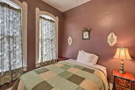 Pet-Friendly Apt Walk to Missouri River!