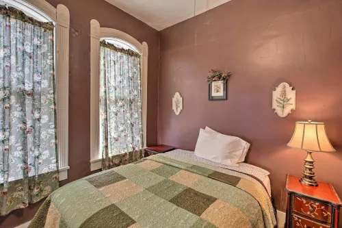 Pet-Friendly Apt Walk to Missouri River!