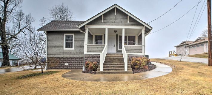 Riverfront Arkansas Retreat Near Fishing and Hiking! Hotels in Baxter County