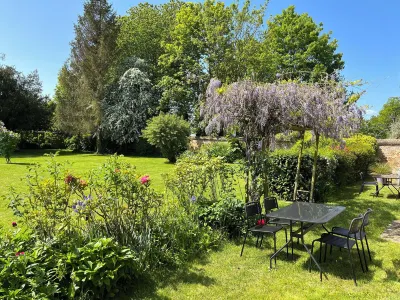 Château d'Aigneville Hôtels à proximité de : Vimeo