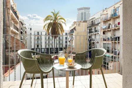 Aspasios Las Ramblas Apartments Отели рядом с достопримечательностью «Парк Диагональ Мар»