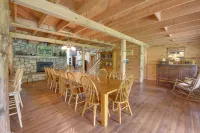 Fraziers Bottom Cabin on 800 Acres of Land w/ Lake - parking