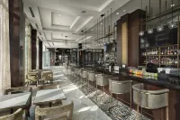 The Chateau Grande Hotel Hotels in East Brunswick Township