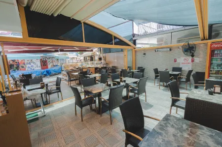 White Orange Отели в г. Sigacik Mahallesi