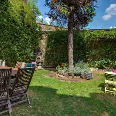 Brit Hôtel Notre Dame Hotel Exterior