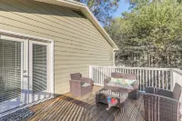 1 Block to The Square: Oxford Condo! -  Ferienwohnungen