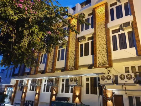 Hotel Corbett Kingdom